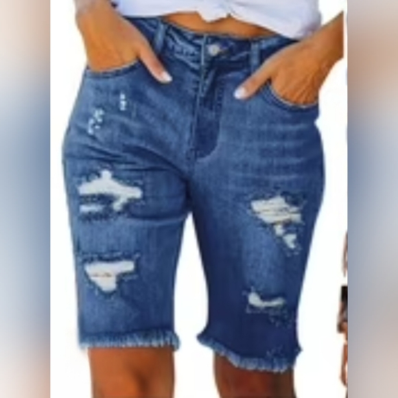 New York & Company Pants - New York & Company Women's Blue Distressed Denim Shorts ~ Size 4